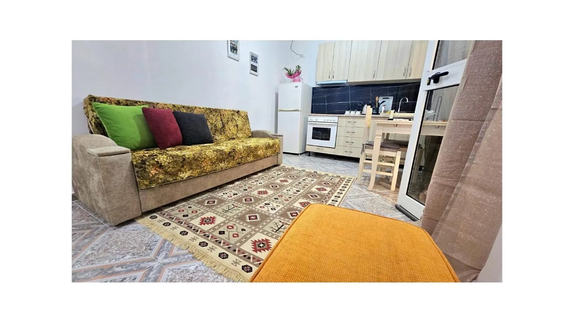 Tirona Old Street Apartment Tirana